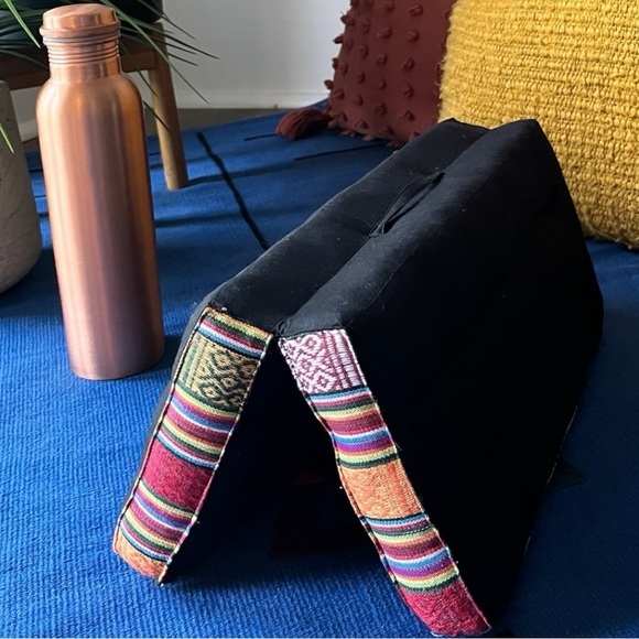 Folding Cotton Meditation Pillow | Handmade in Rishikesh, India | Black - Picture 7 of 12